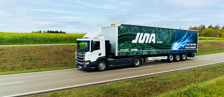 JUNA Scania 25P