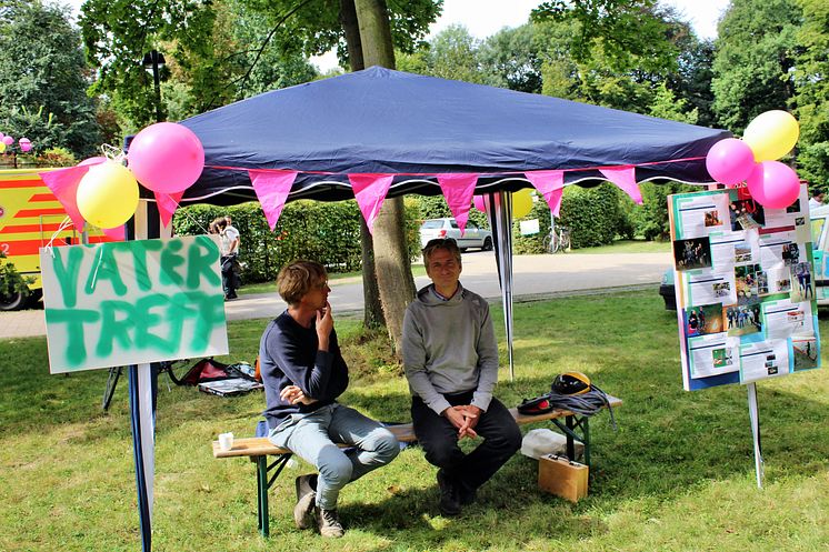 Tag der offenen Tür im Kinderhospiz: Bärenherz-Familienfest lockt mehr als 1.500 Besucher in den Kees’schen Park