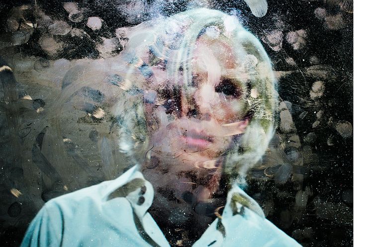 Bild: The Fifth Estate, 00:59:46, 2013 (photograph of monitor), from the series Wikiland, 2014 © Klara Källström & Thobias Fäldt