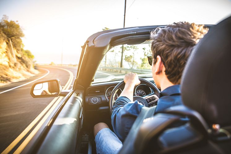 Varför vibrerar bilen i en viss hastighet?