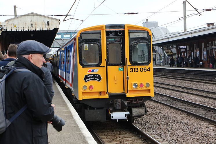 Class 313 at Welwyn Garden City