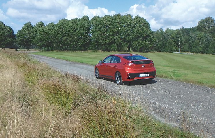 Hyundai IONIQ hybrid