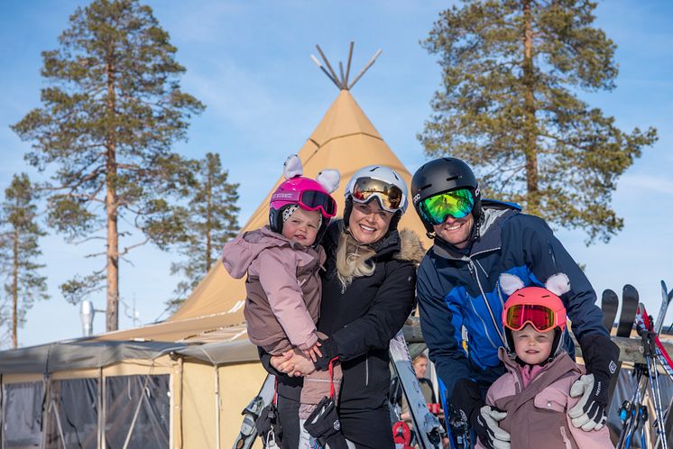 Stöten i Sälen - Familj Fjällkåtan