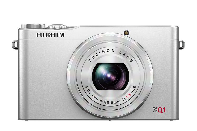 FUJIFILM XQ1 silver