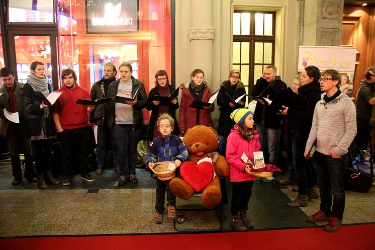 Großer Erfolg: Bärenherz-Weihnachtsbasar 2015