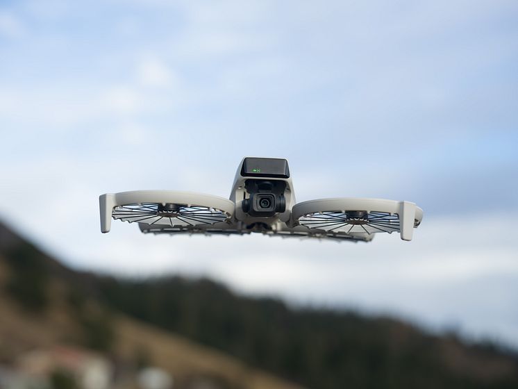 DJI FLIP_Close up_01 (2).jpg