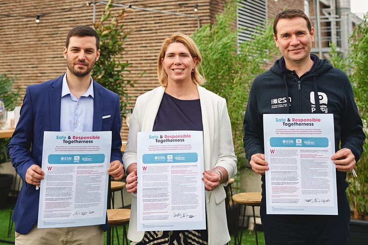 Kostis Giannidis (President, Erasmus Student Network), Marie Audren (Director General, HOTREC), Alexandre Ricard (CEO Pernod Ricard)_