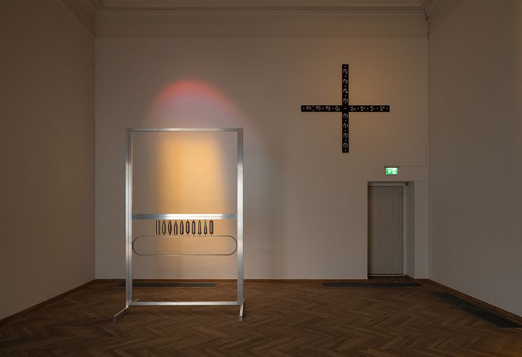 Lea Porsager, BARE EXCITATION, 2020. CALIBRATION CROSS, 2020. 