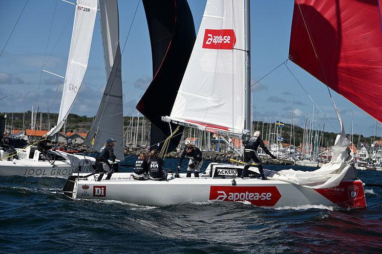 DSC_0222 Kb  x Marstrand onsdag R2 målgång Foto Alf Tornberg (1)