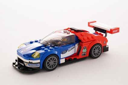 A Ford legendás Le Mans-győzelmei LEGO® kockákból – a jövő versenyzőinek, mérnökeinek és dizájnereinek