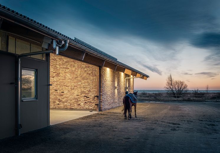 Klagshamns ridanläggning mot havet