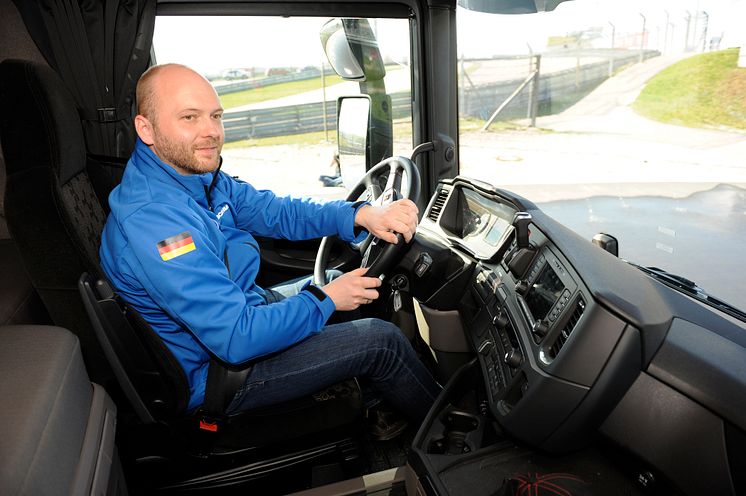 Stefan Spengler beim Scania Fahrsicherheitstraining auf dem Sachsenring