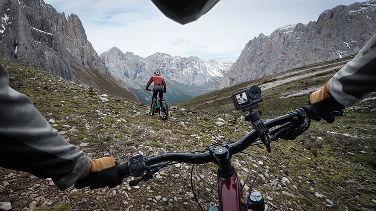 Riding-Ultra wide angle