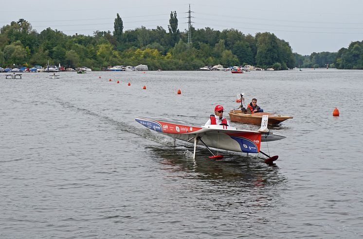 TH-Team belegte den zweiten Platz bei der 2. Wildauer Solarboot-Regatta auf der Dahme