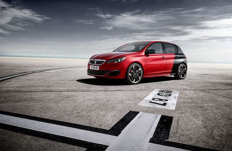 Världspremiär för 308 GTi by PEUGEOT SPORT 