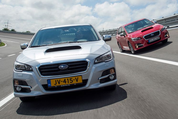 Subaru Levorg håller koll bakåt