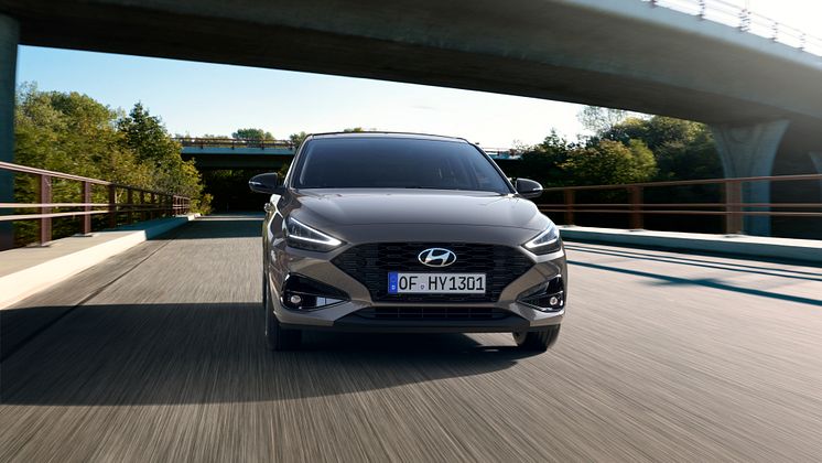 Hyundai-i30-hatchback-0324-01.jpg