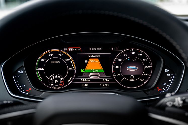 Audi Q5 TFSI e cockpit