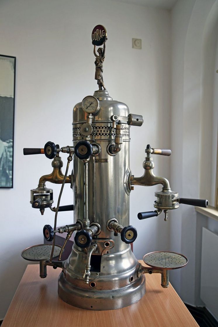 Eine Espresso-Maschine von der Kaffeemaschinenfabrik DORAG Berlin