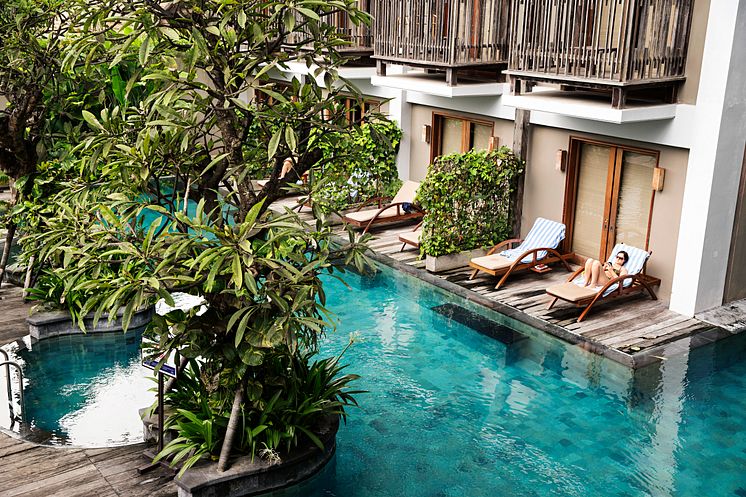 TUI-Swim-up-pool