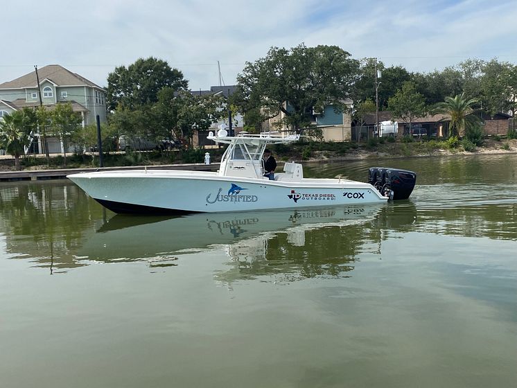 Cox Marine - Distributor Texas Diesel Outboard cruising on 'Justified'