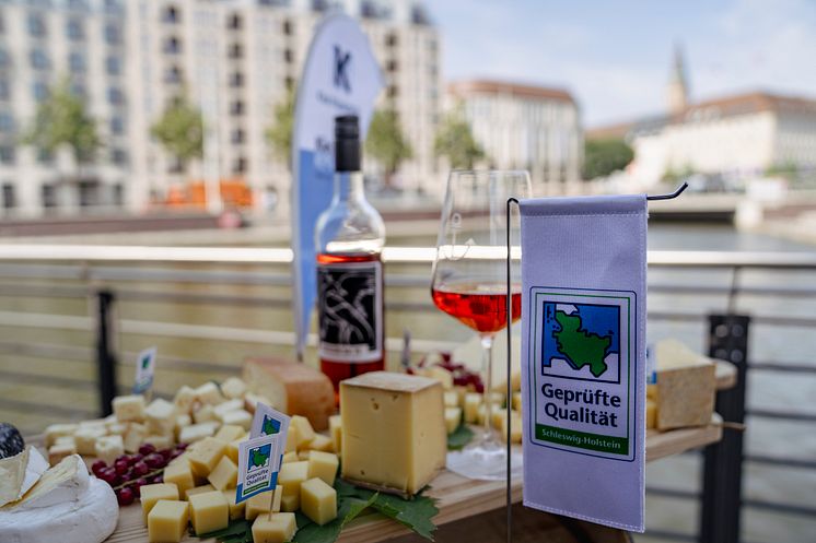 Käse trifft Wein 2023 am Bootshafen