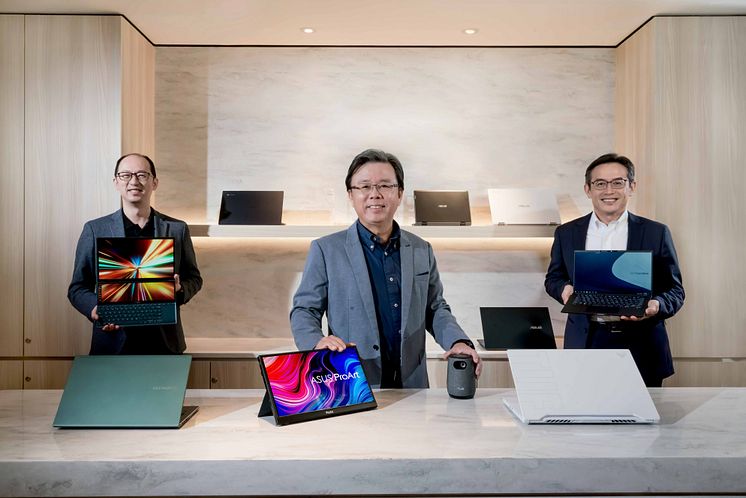 ASUS Co-CEO Samson Hu and Executives Present Be Ahead Launch Event at CES 2021.jpg