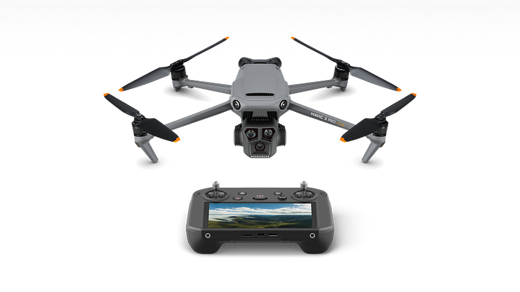 DJI Mavic 3 Pro Cine 7