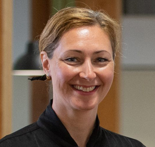 kontaktkort_312x296_sandra.png