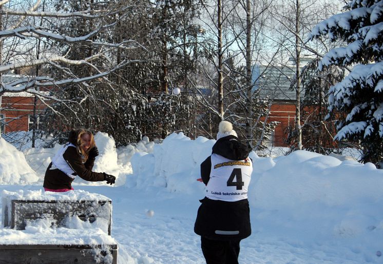 SM i snöbollskrig mycket nära