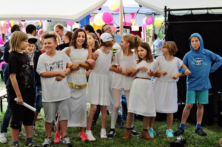 Tag der offenen Tür im Kinderhospiz: Bärenherz-Familienfest lockt mehr als 1.500 Besucher in den Kees’schen Park