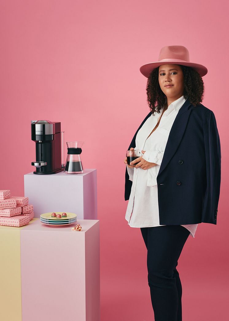 Nespresso x Joy Harris. Photo by Olof Ringmar. Standing 50x70