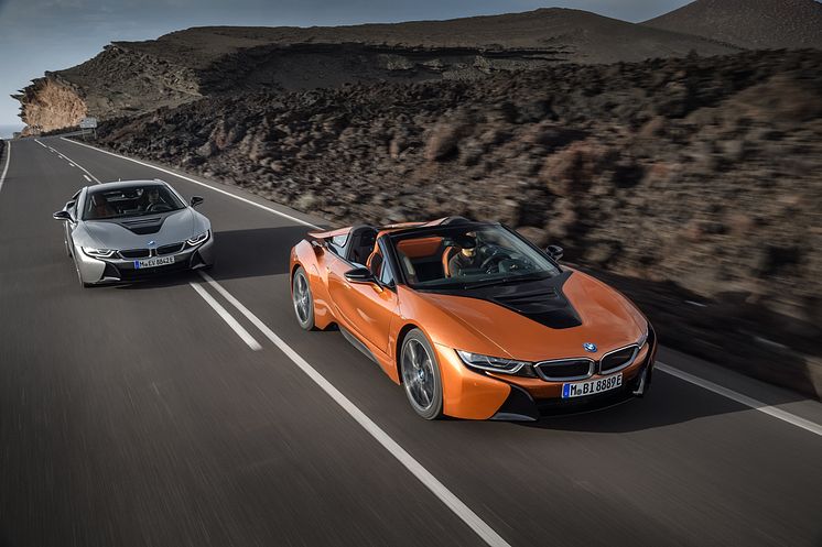 BMW i8 Roadster & BMW i8 Coupe