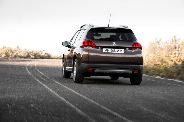 Sverigepremiär för nya crossovern Peugeot 2008