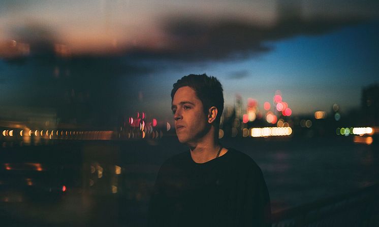 Britiske Benjamin Francis Leftwich skaber fløjelsblød folkmagi i Lille VEGA til oktober