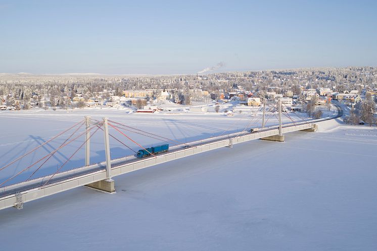 Svevia ska ersätta kablarna på Strömsundsbron - bilden får endast användas i samband med publicering av Svevias pressmeddelande om projektet - foto - Torbjörn Bergkvist.jpg