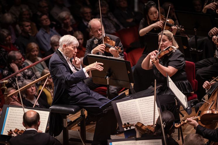 Herbert Blomstedt dirigerar Honegger och Brahms