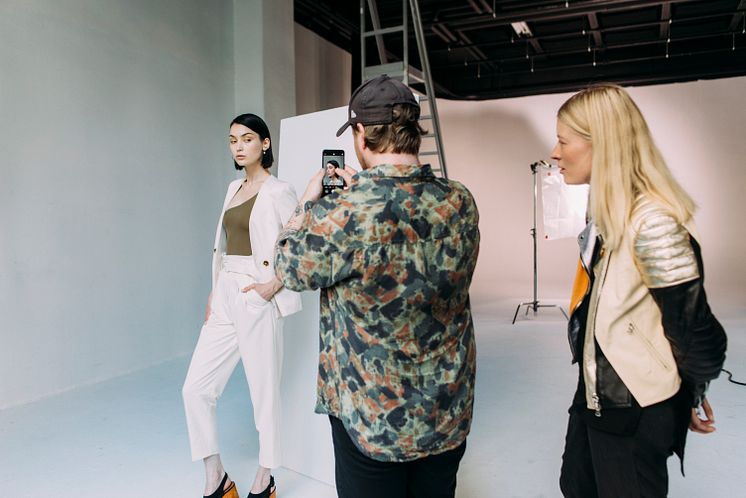 Huawei_Lookbook_BTS_3