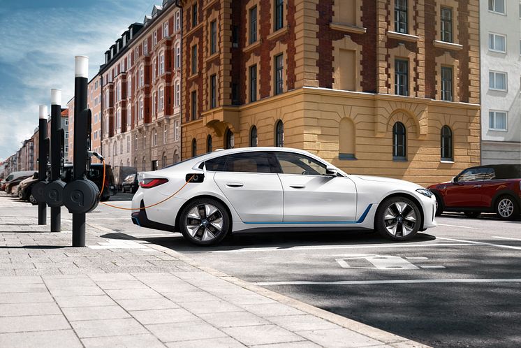 Helt nye BMW i4