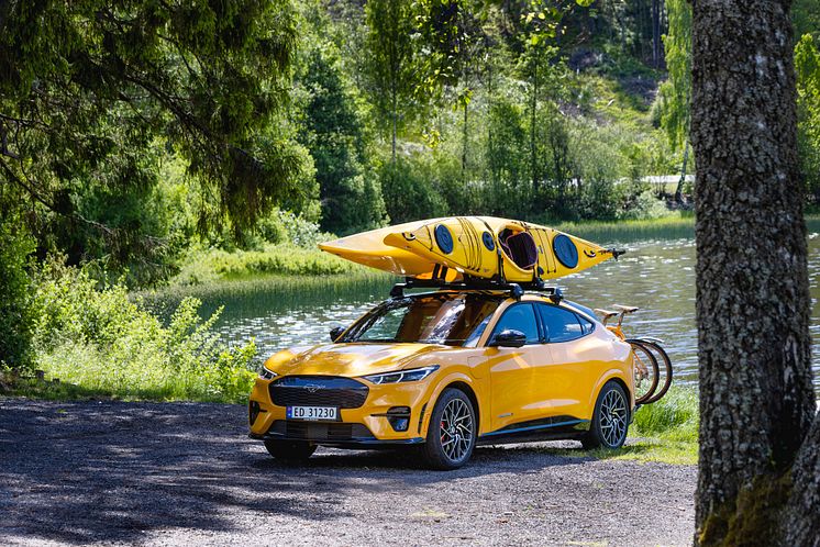 Ford Mustang Mach-E GT taklast 2022 (9)