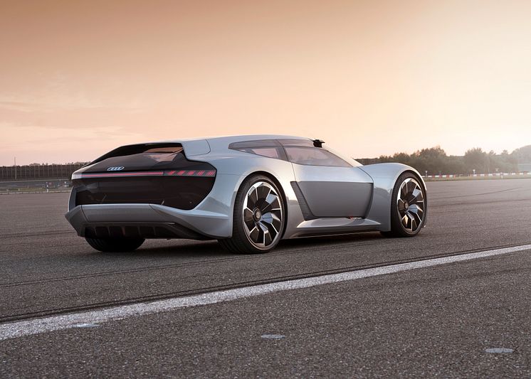 Audi PB18 e-tron (Circuit grey) bagfra