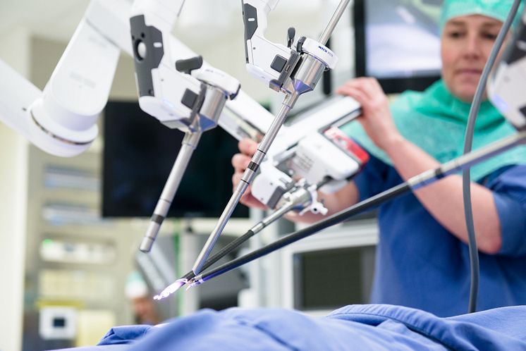 Robotassisterad titthålskirurgi