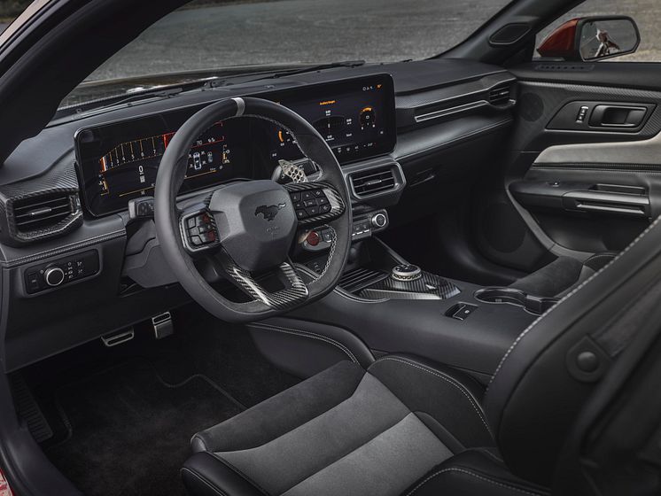 2025 Ford Mustang GTD_interior_09.jpg