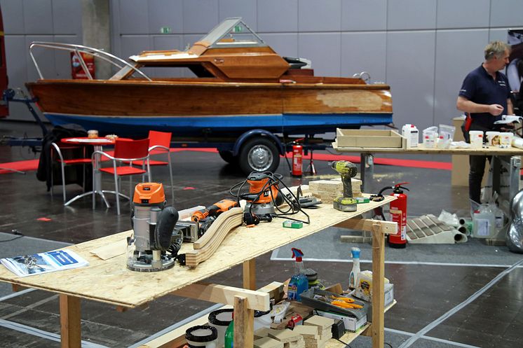 Pinnen-Bau-Workshop in der Beach & Boat Werkstatt in Halle 4