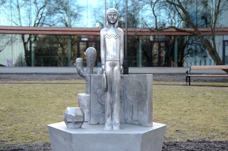 Skulptur av Sara Nilsson i Lorensbergsparken Foto: Park-och naturförvaltningen