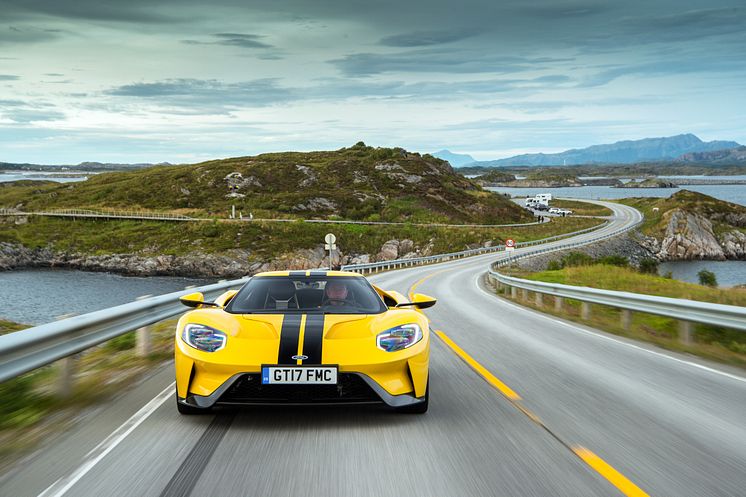 Verdens smukkeste rute – den norske kyststrækning i Ford GT