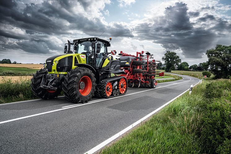 XERION 383625