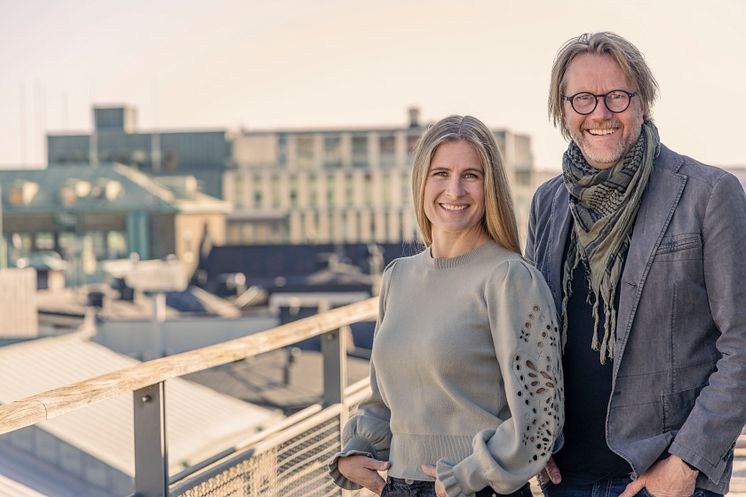 Carolina Dyrö och Erik Nissen Johansen, Stylt