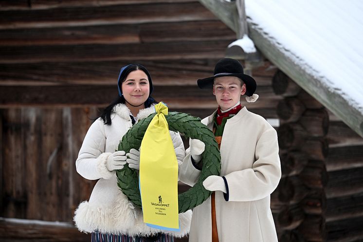 Vasaloppets kranskulla 2023 Alice Larsson och kransmas 2023 Albin Gezelius _ (1)