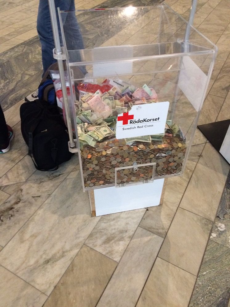 Röda Korset insamling på Göteborg Landvetter Airport